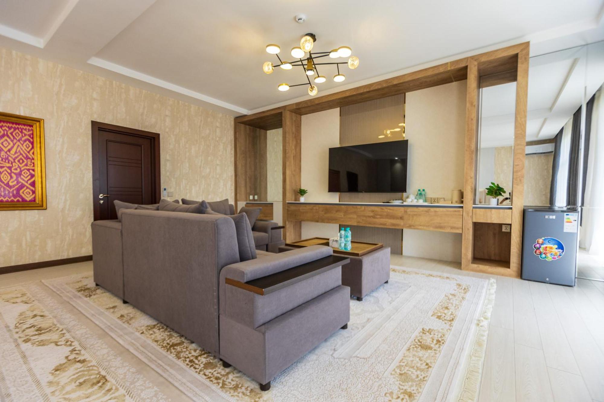 Hotel Panorama Dushanbe Ngoại thất bức ảnh